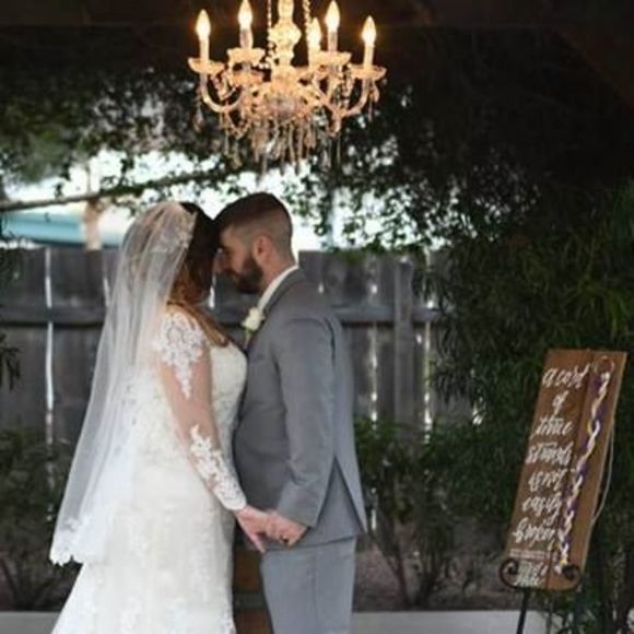 Meet your Posher, Kristen - Picture 1 of 1